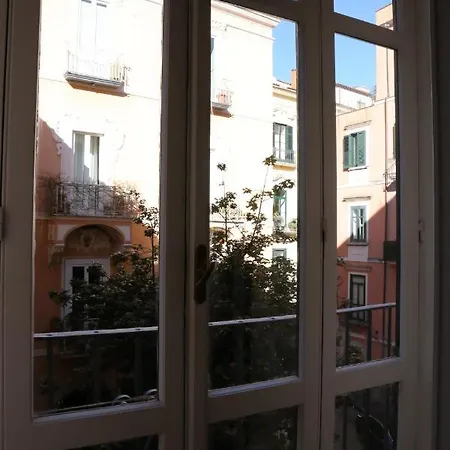 Palazzo Luciani 2* Salerno